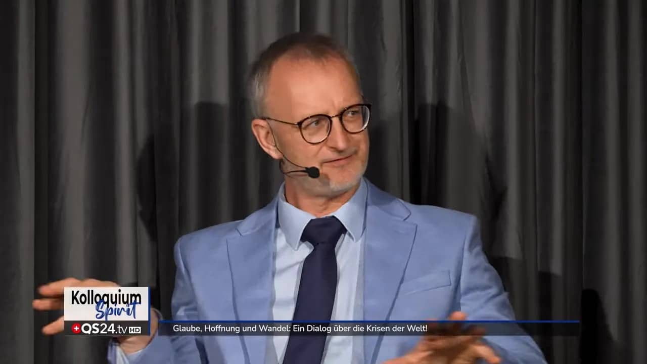 Glaube, Hoffnung und Wandel: Ein Dialog über die Krisen der Welt! 7 Alexander Glogg im Studio „Kolloquium Spirit“ während eines Gesprächs über den Umgang mit Dunkelheit und Wandel